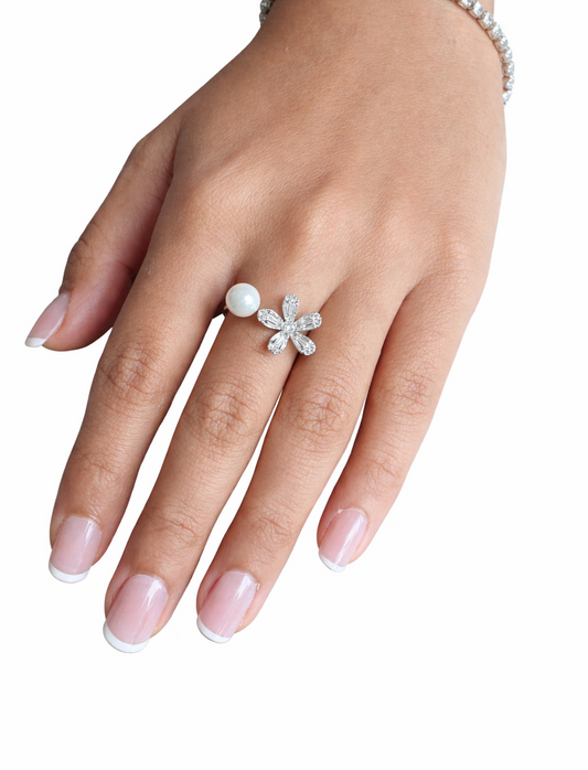 Floral Pearl Ring - Silver