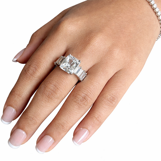 Princess Cut Soliatire Ring - Silver