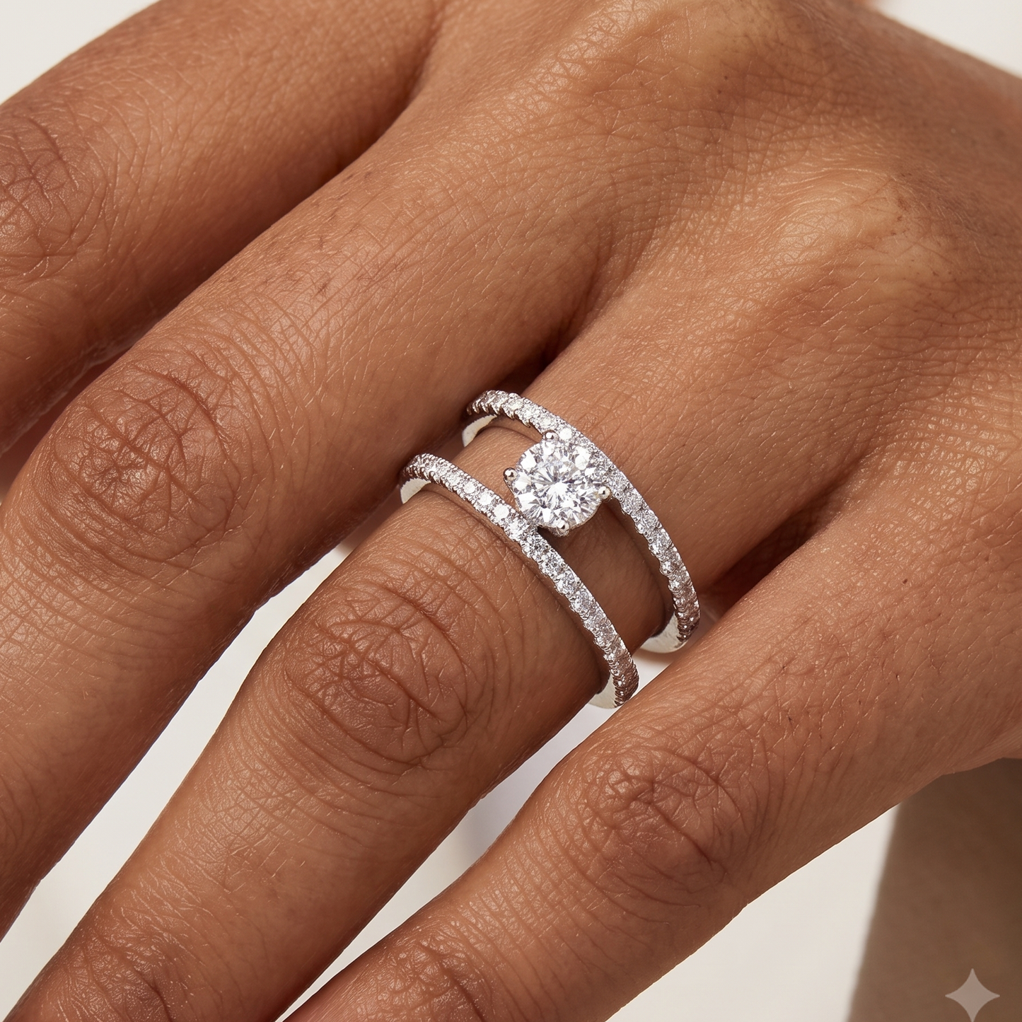 Diamond Flowers Ring - Silver