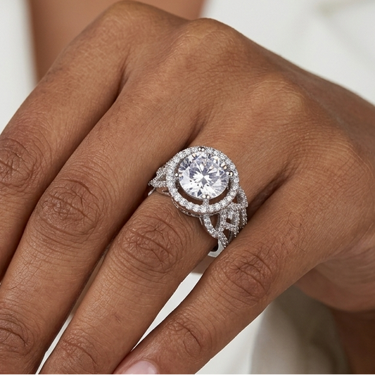 The Clara Diamond Ring