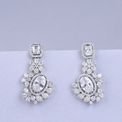 Pair of silver earrings danglers big stone