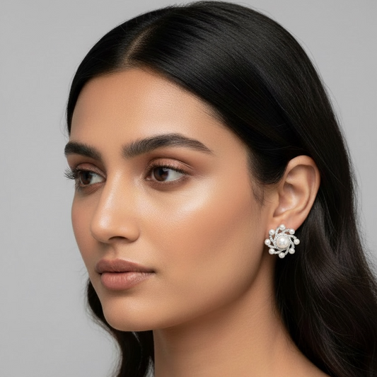 Laila Stud Earrings - Silver & Pearl