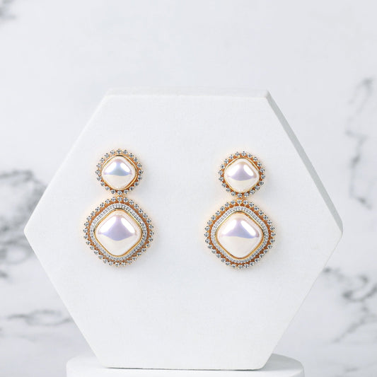 Subtle Stone Drop - Gold 