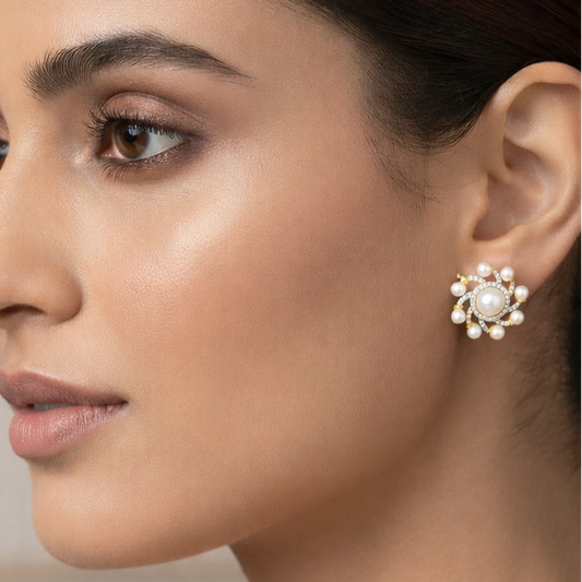 Laila Stud Earrings - Gold & Pearl